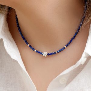 گردنبند گل با گوی