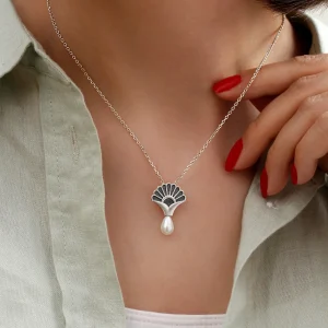 گردنبند لوتوس